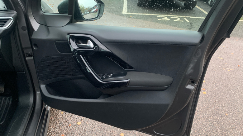 Peugeot 208 1.2 PureTech 82 Active 5dr Petrol Hatchback